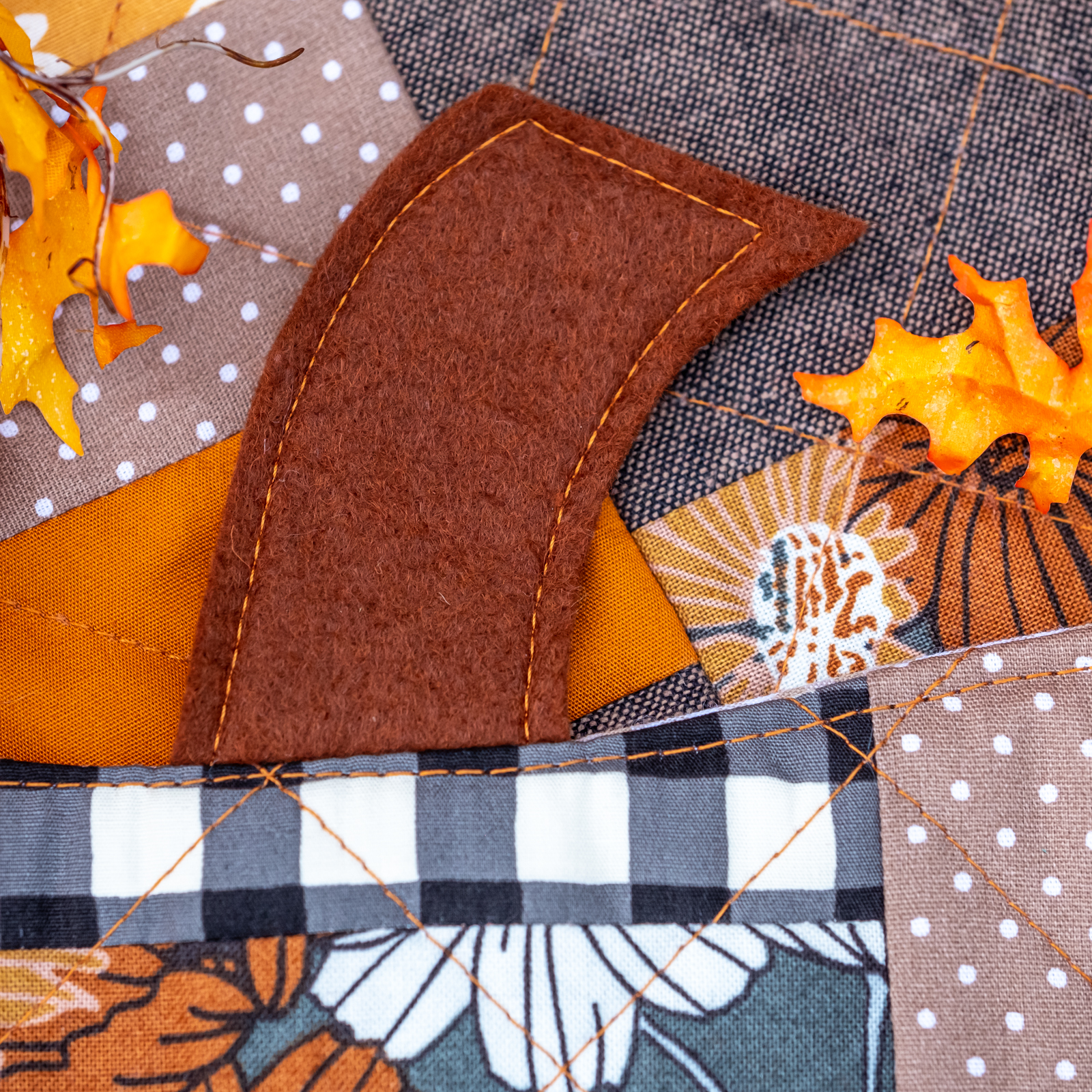 How to Sew Patchwork Placemats for Fall: Free Sewing Pattern